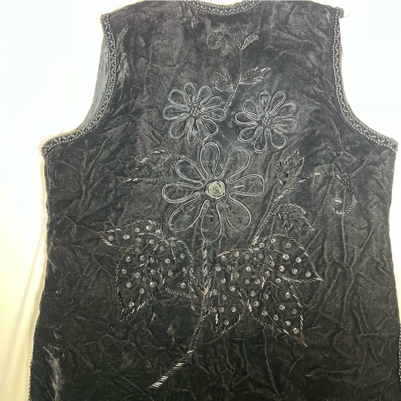 Vintage Rosoft Crushed Black Velvet Embroidered Floral Beaded Vest Size Medium - Picture 11 of 16